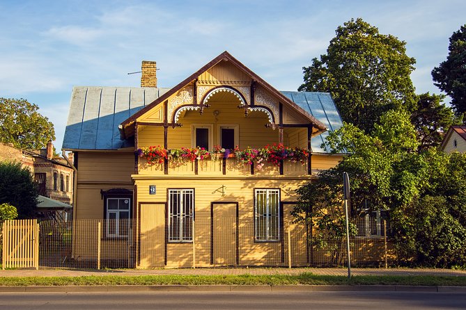 Bogs and Resorts in Jūrmala - Walking the 8,000-year-old Kemeri Bog