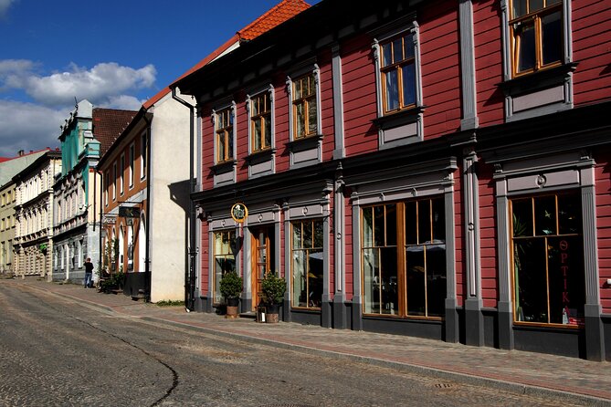 Cesis: Medieval Heritage and Natural Treasures - Walking the 6 km Cīrulīši Nature Trail
