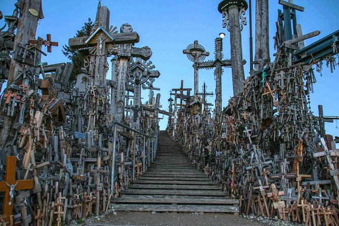 From Riga: Hill of Crosses & Jelgava Highlights - How the timing feels over seven and a half hours