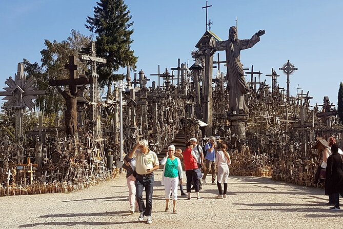 Full-Day Private Trip, Hill of Crosses, Rundale and Bauska Castle - What the $370.76 price really buys