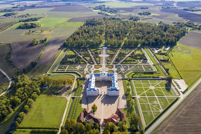 Full-Day Private Trip to Palace and Medieval Castle from Riga - Who will enjoy this experience most