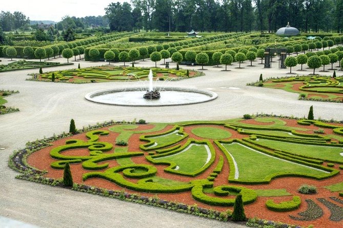 Half-Day Private Trip to Rundale Palace and Garden - The private drive is part of the appeal