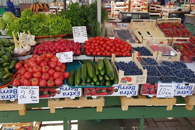 Latvian food tasting tour at Riga Central market - Vegetarian and vegan guests