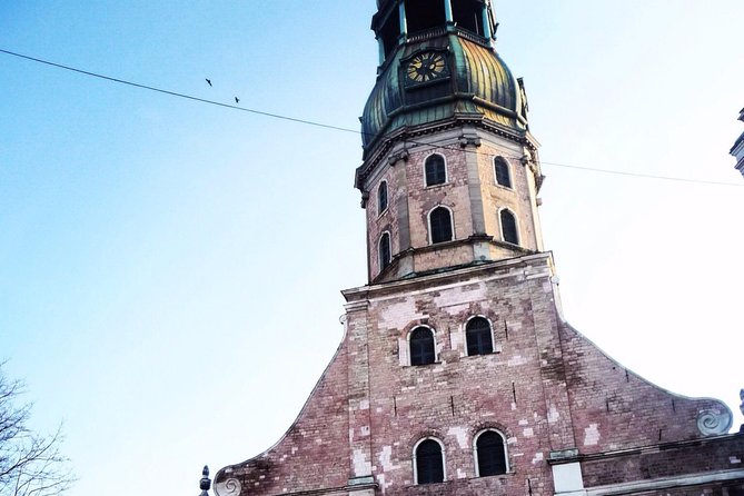 Old Riga walking tour - Livu Square and the vanished Riga River