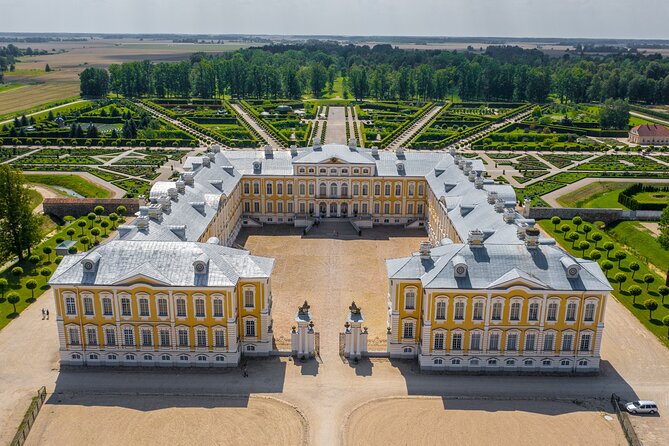 Private Full-Day Trip to Bauska, Rundale and Jelgava Palace - Seven hours, three stops, and a firm rhythm