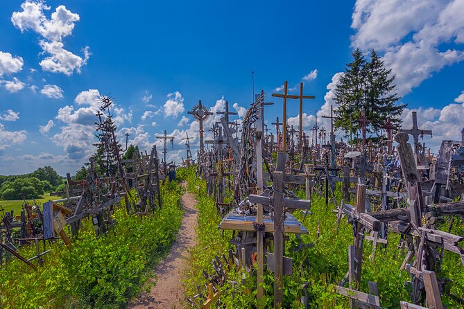 Private Full-Day Trip to Hill of Crosses, Rundale Palace & Bauska - Bauska Castle: Knights, ruins, and river views