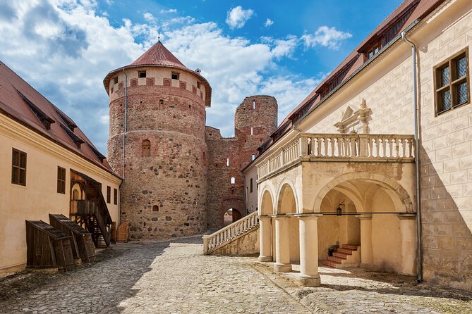Private Full-Day Trip to Hill of Crosses, Rundale Palace & Bauska - A flexible pace is the biggest advantage