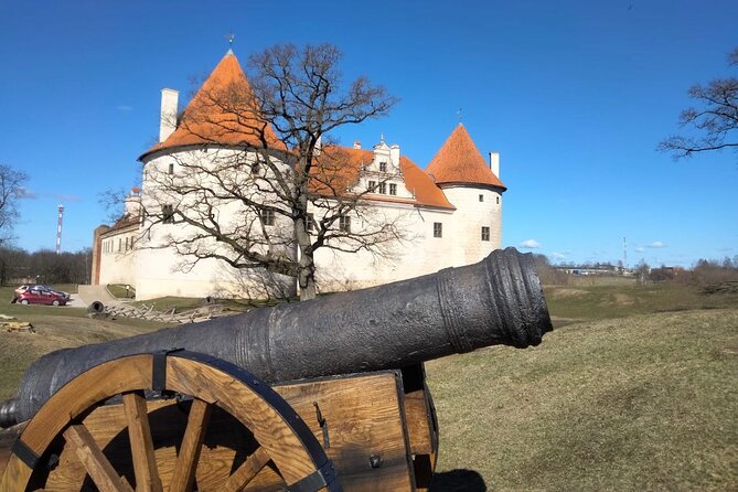Private Full-Day Trip to Hill of Crosses, Rundale Palace & Bauska - What the $401.42 price really buys