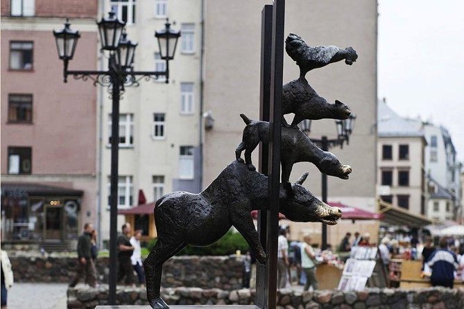 Private grand Riga city tour - The National Museum of Art and the Castle of Light