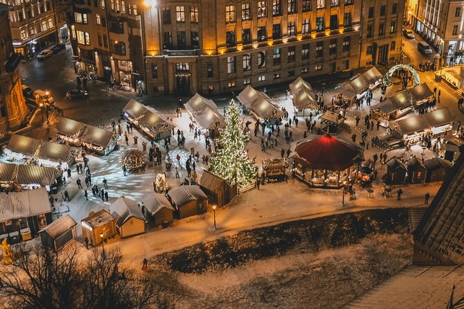 Private grand Riga city tour - Freedom Monument and Riga’s national story