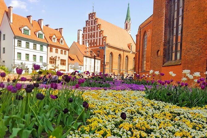 Private Riga Old Town Walking Tour - St. Peter’s Church from the street