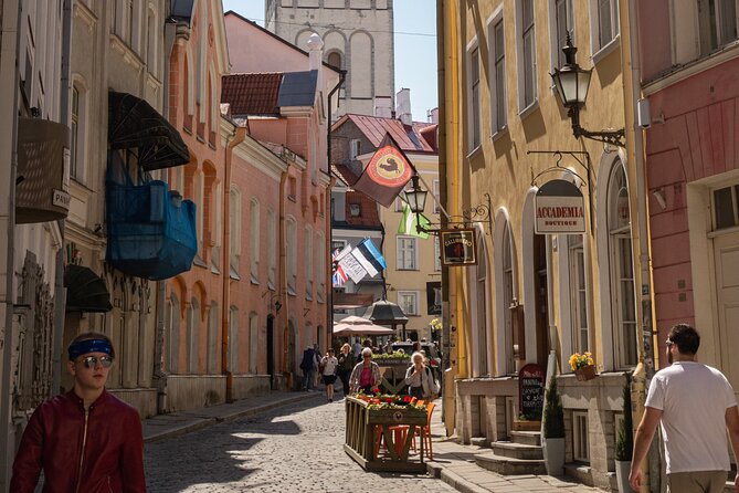 Private Riga Tallin Transfer and Tour - Who will get the most from this experience