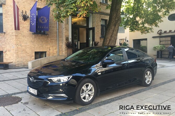 Private Transfer from Hotel to Riga Airport with English speaking driver - Why a private Riga airport ride can be worth it