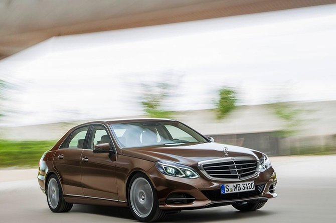 Private Transfer From Riga City Center To Riga Airport - Key points to know before booking