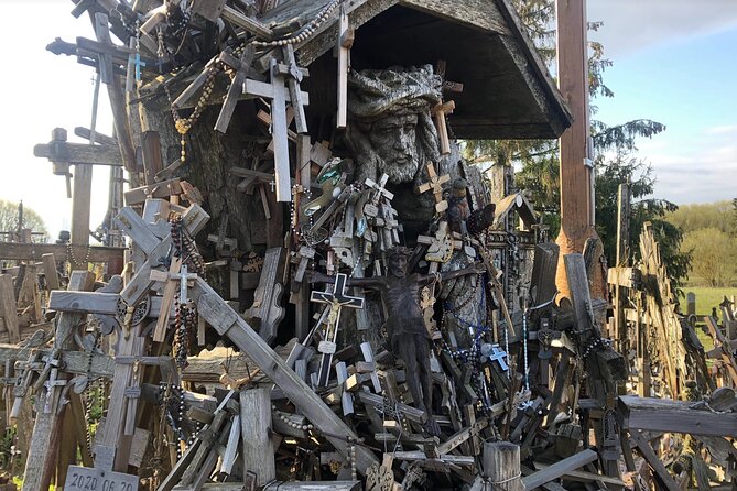 Private transfer Riga - Hill of Crosses - Riga - Key points before you book