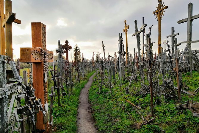 Private trip - Hill of Crosses / 2 countries in 1 day - Leaving Riga for Eleja and the Lithuanian border