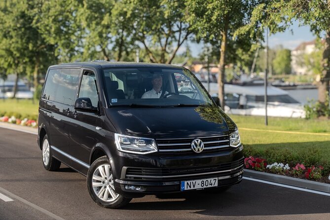 Riga Airport Private Transfer - private group 1 to 8 pax - The 30-minute ride into Riga