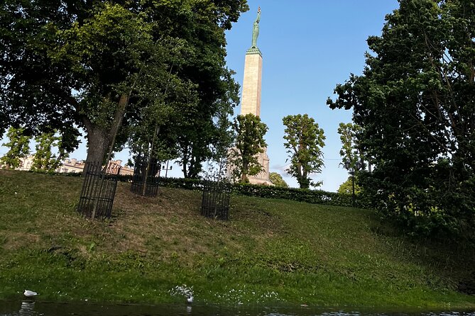 Riga Canal and Daugava Boat Tour with Welcome Drink & Audio Guide - Who will enjoy this boat tour most?