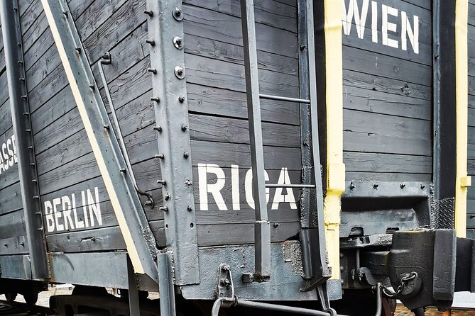 Riga Jewish History Tour - Armands and the value of a private guide