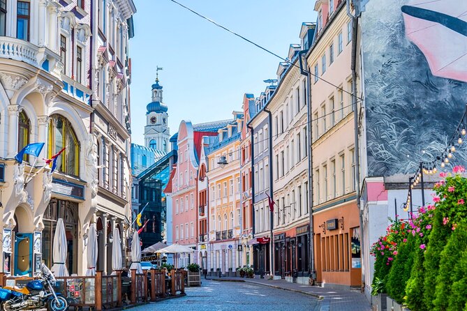 Riga Old Town, C Market & Art Nouveau Guided Walking Tour - Alberta iela: Riga’s great Art Nouveau lesson