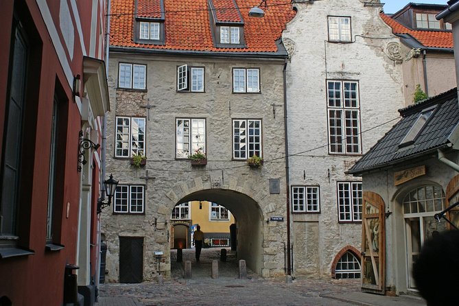 Riga Old Town Walking Tour in a Small Group - Who should book this Riga walk?