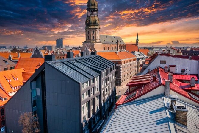 Riga walking guided Sightseeing tour - Pickup, walking demands, and weather