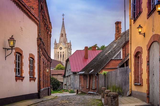 Road Trip to Cēsis, Līgatne, Āraiši and Sigulda - All Inclusive - Cēsis Castle: Latvia’s strongest medieval stop