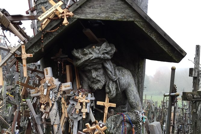 Sunrise at the Hill of Crosses - 2 countries in 1 day - First look at the Hill of Crosses