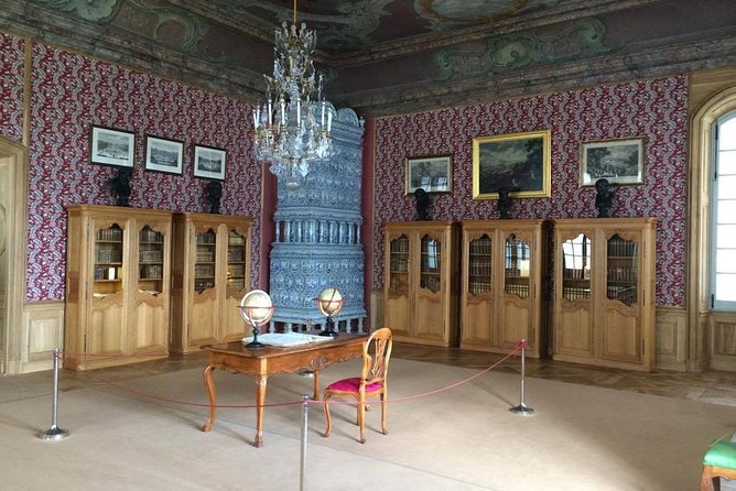 Tour from Riga to Vilnius: Bauska Castle, Rundale Palace and The Hill of Crosses - What the Driver-Guide Adds